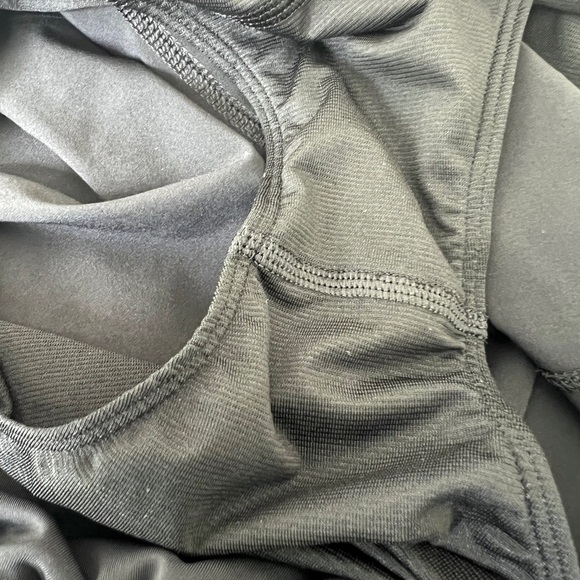 Athleta Run With It 3.5 Black Short - Picture 7 of 8